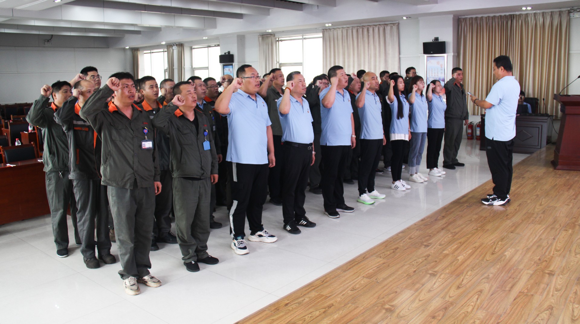 1688198533877905.jpg 1688198533877905.jpg